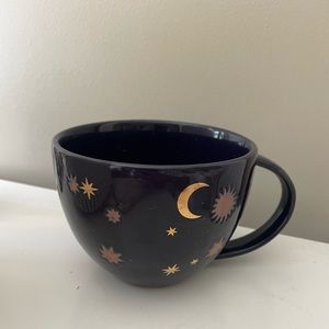 *like new* Urban Outfitters Navy and Gold Star Clay Mug